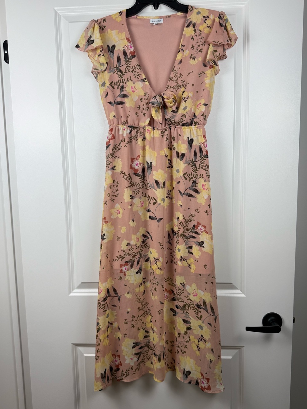 Floral Flutter Sleeve MIDI Dress in Blush